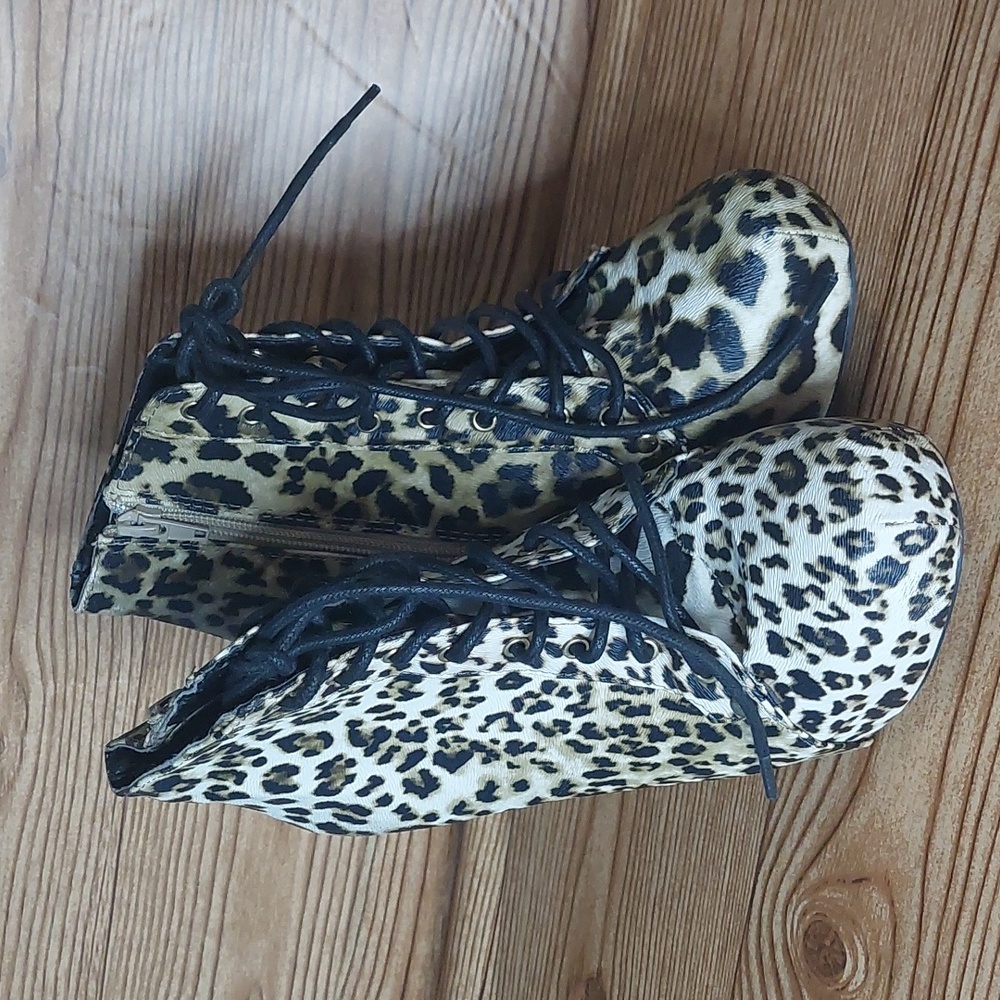 Leopard Animal Print Booties size 7